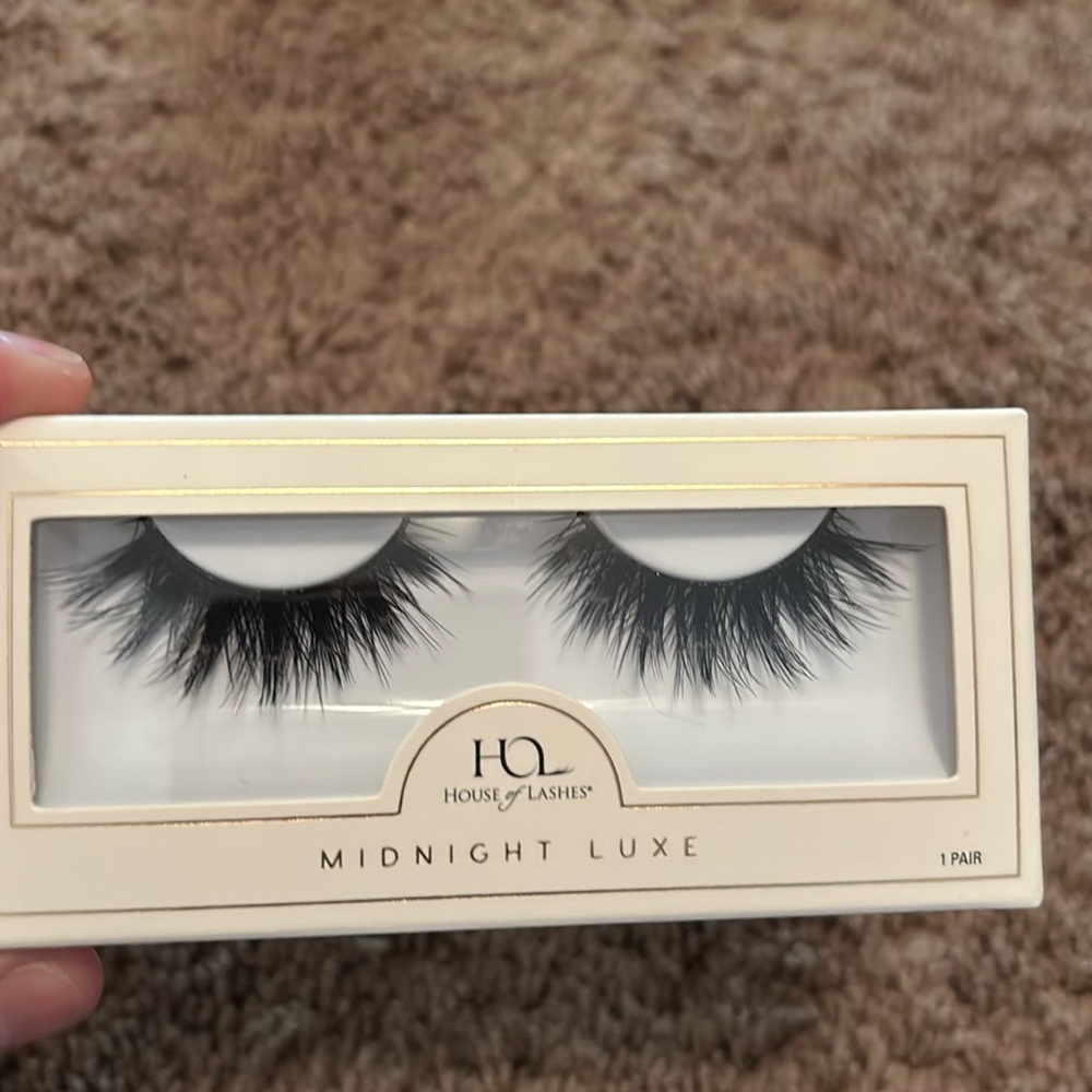 House of lashes